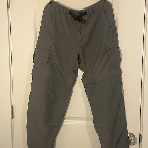 REI Zip leg outdoor nylon pants - one small flaw. - Picture 1 of 6